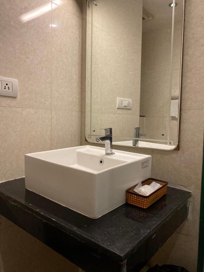 Hotel Maya Residency