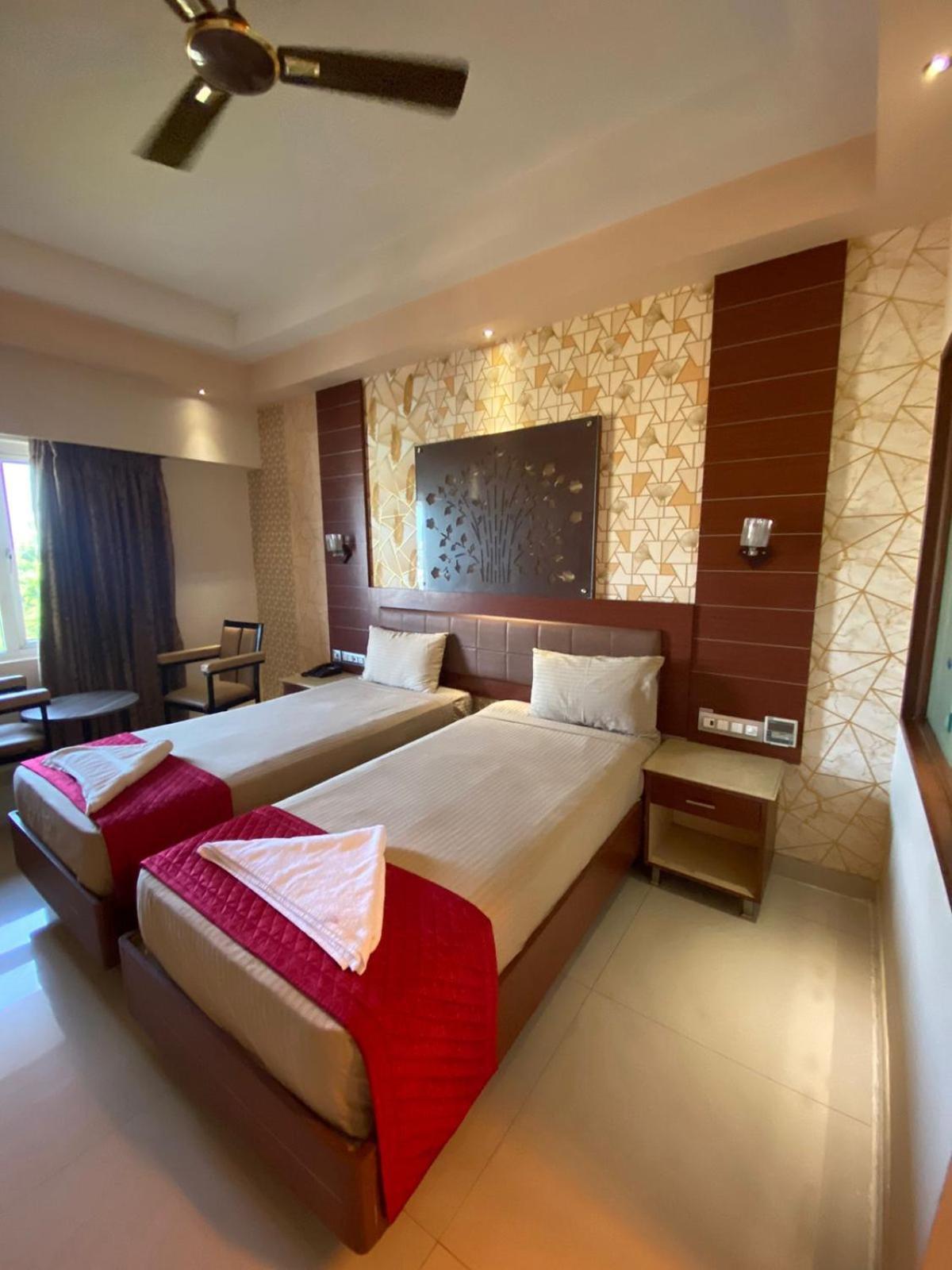 Hotel Maya Residency