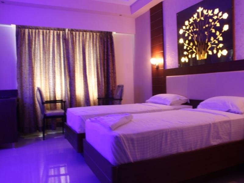 Hotel Maya Residency